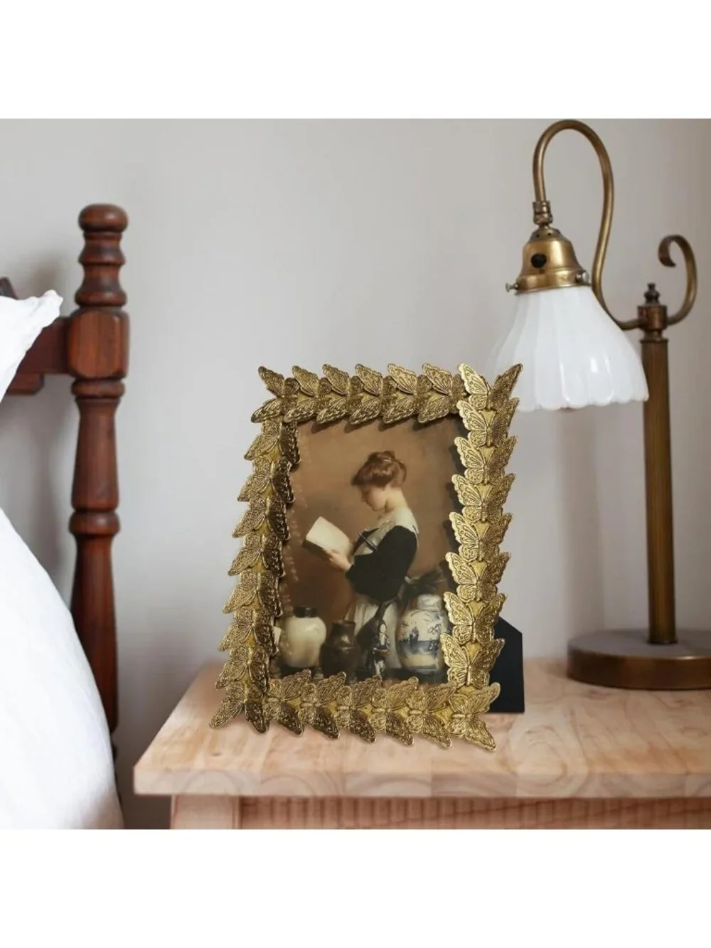 Vintage Gold 4x6 Photo Frame | Retro Butterfly Design for Home Decor & Gifts
